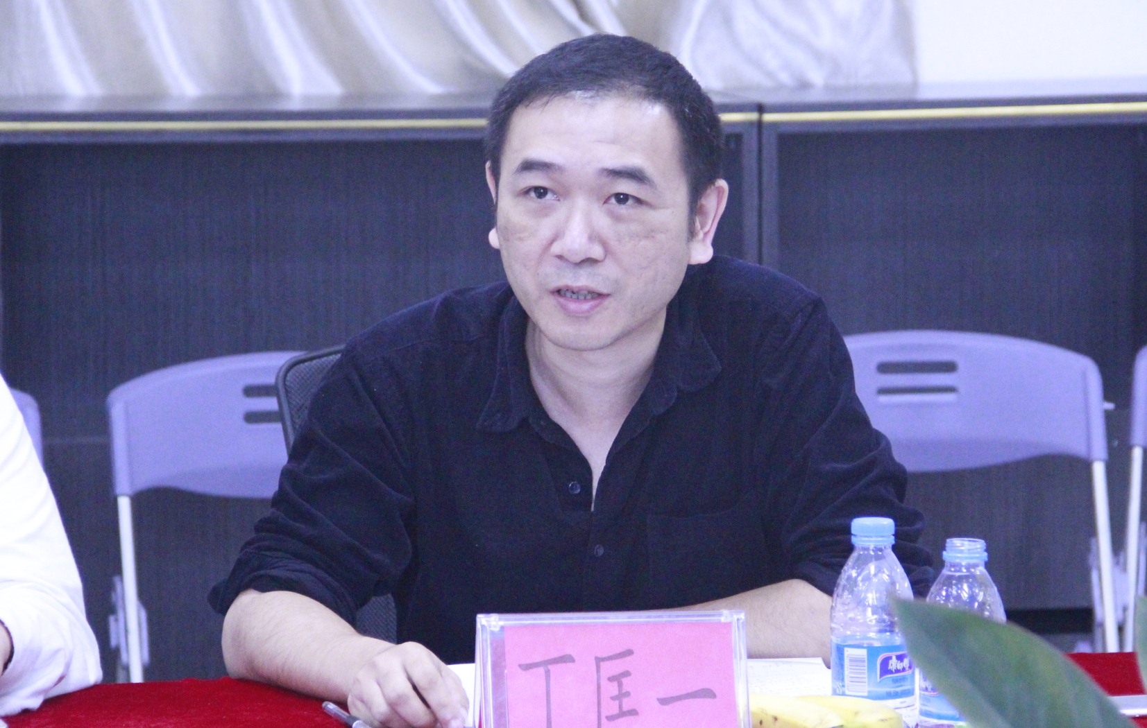 “南海青年学者论坛：政治儒学与政治现代性——批评与回应”在我院召开